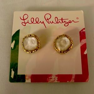 Lilly Pulitzer resort white earrings